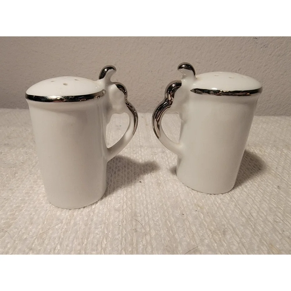 Vintage German Koln Koln A. Rhein Souvenir Stein Shaped Salt Pepper Shakers 2 In